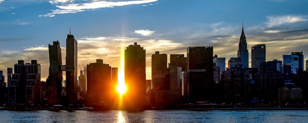 Manhattanhenge updates & photos - New Yorkers flock to first phenomenon of  2022 - the dates & times you can still see it | The Sun